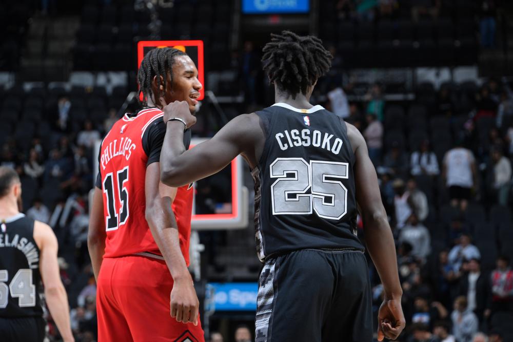 契奇只是展 契奇只是展