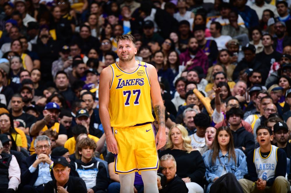 决赛中带伤 决赛中带伤