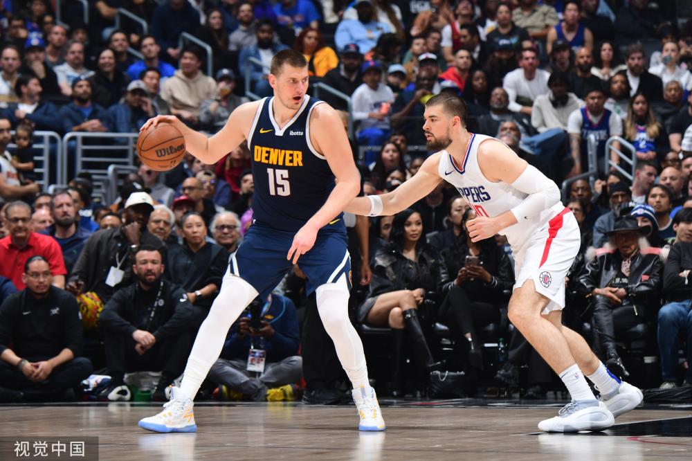 一场激烈的 一场激烈的